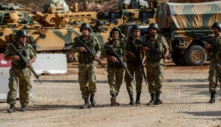 Dîmenê leşkerên Tirk ên li Dihokê kelûpelên gundiyan didizin
