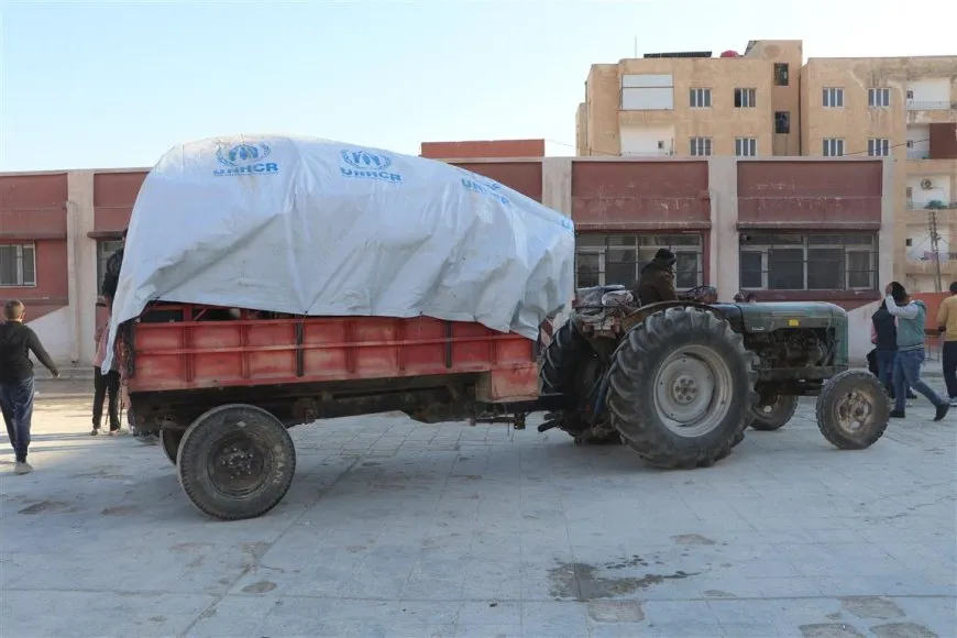 Koçberên Efrîn û Şehbayê gihîştin Cizîrê
