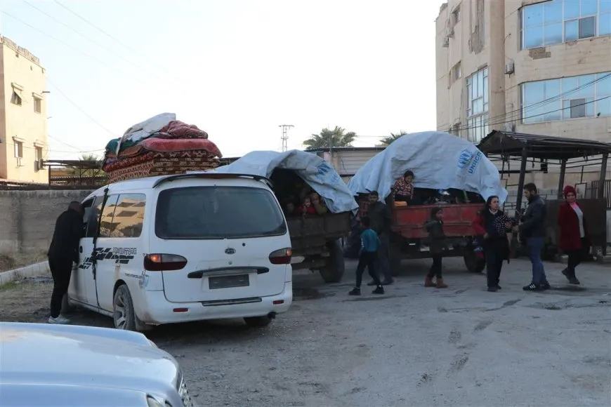 Koçberên Efrîn û Şehbayê gihîştin Cizîrê