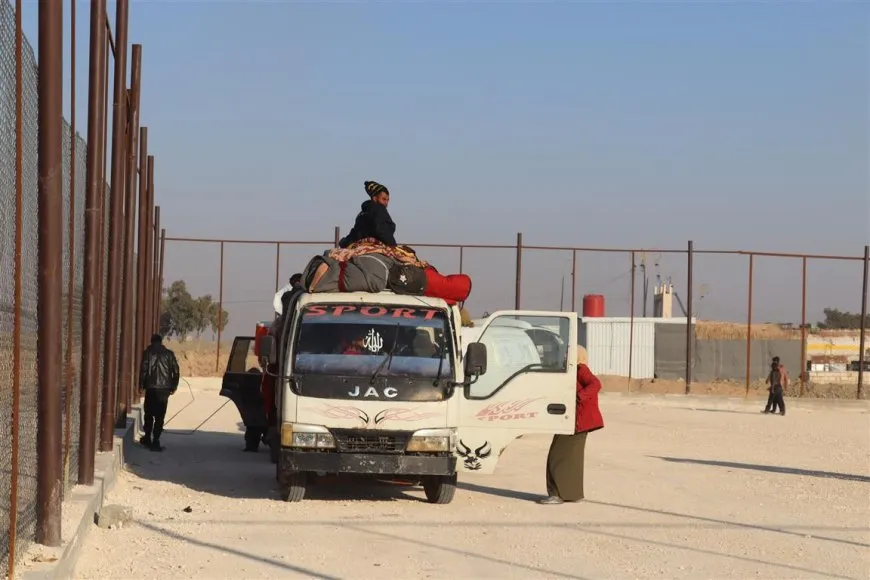 Koçberên Efrîn û Şehbayê gihîştin Cizîrê
