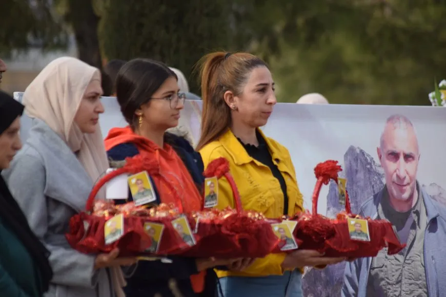 Şehîd Ronî Welat li ser gora xwe hat bibîranîn