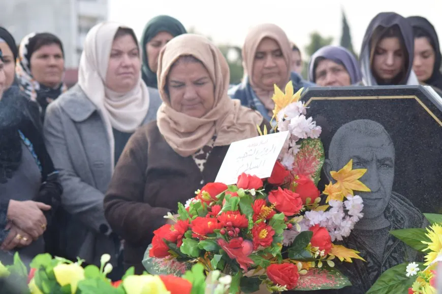 Şehîd Ronî Welat li ser gora xwe hat bibîranîn