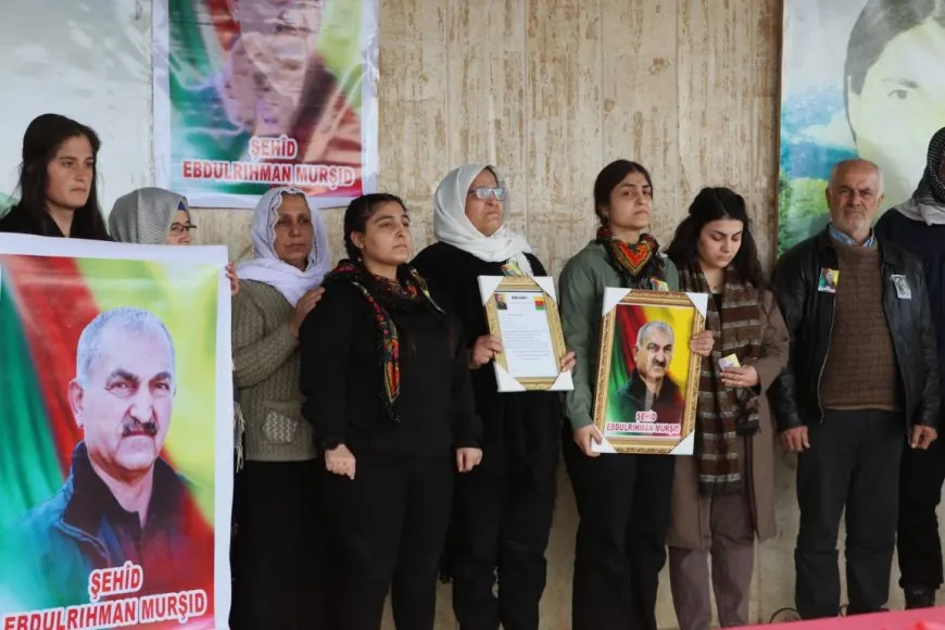 Şêniyên Hesekê û koçberan cenazeyên 3 şehîdan oxir kirin