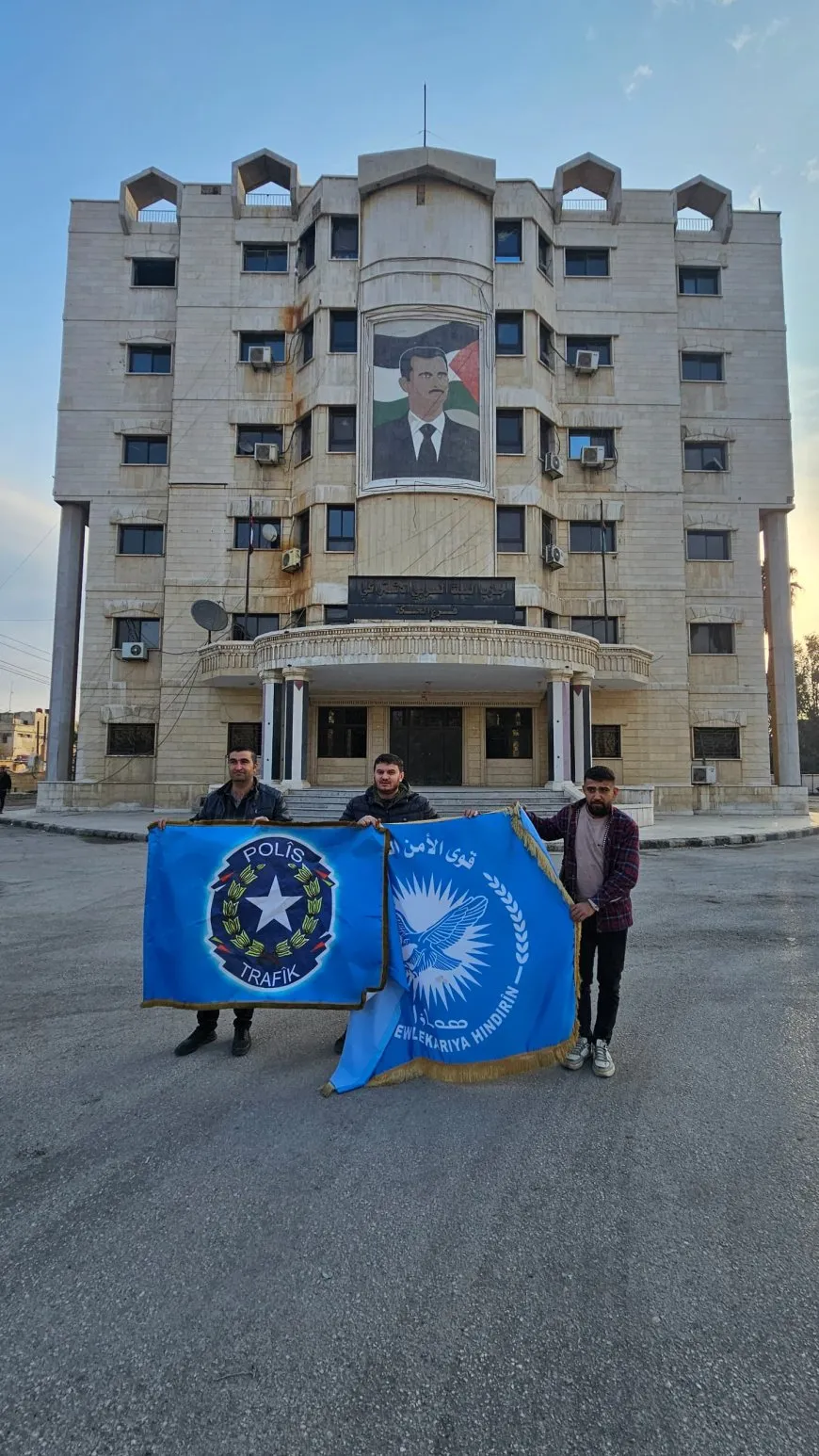 Hêzên Ewlekariya Hundirîn saziyên giştî yên li Hesekê diparêzin