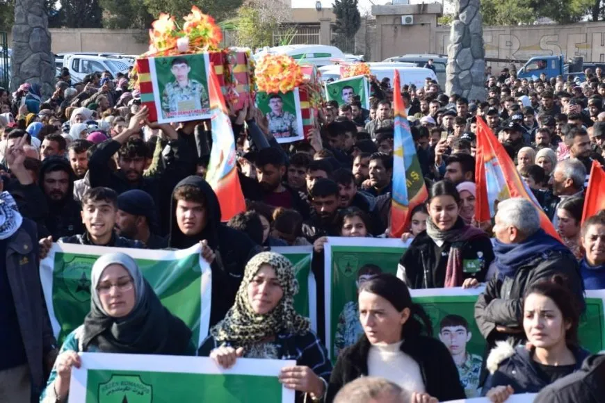Şehîdên berxwedana Minbic û Dêr Hafirê bi girseyî hatin oxirkirin