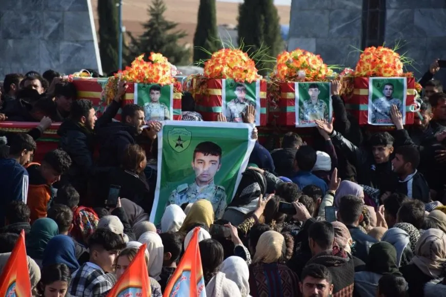 Şehîdên berxwedana Minbic û Dêr Hafirê bi girseyî hatin oxirkirin