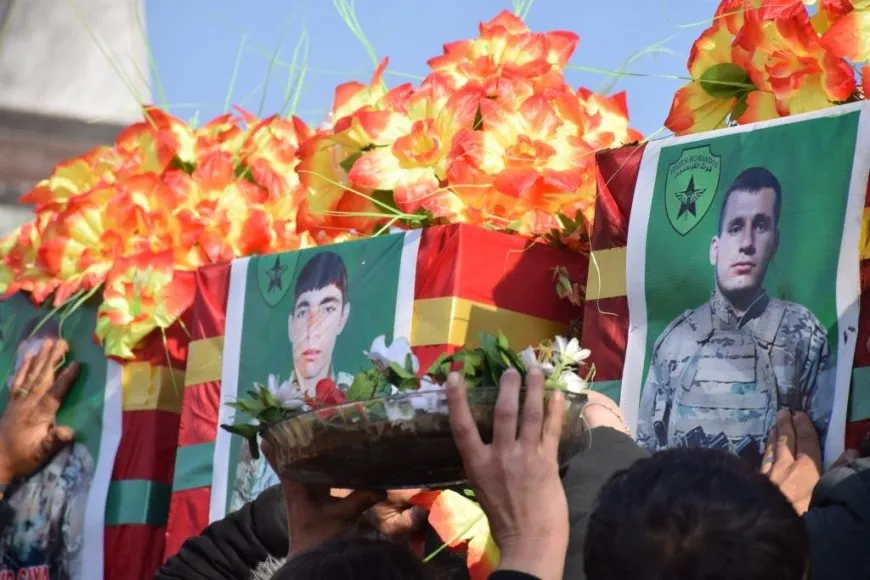 Şehîdên berxwedana Minbic û Dêr Hafirê bi girseyî hatin oxirkirin
