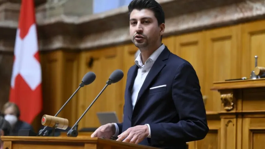 Fabîan Molîna: Rojava kelheke ku nûneriya demokrasî û aramiyê dike