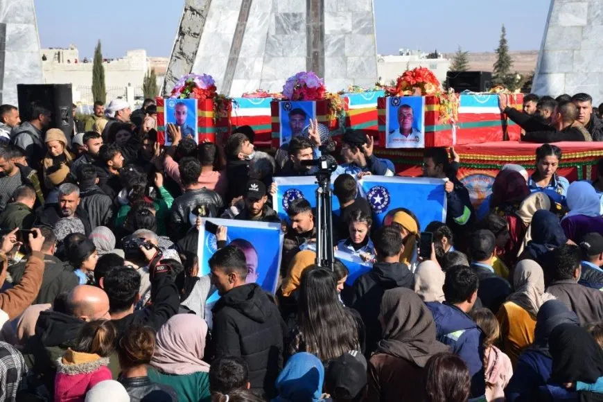 Li Kobanê 3 şehîd hatin oxirkirin
