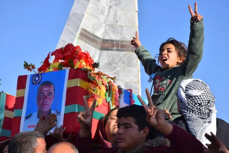 Li Kobanê 3 şehîd hatin oxirkirin