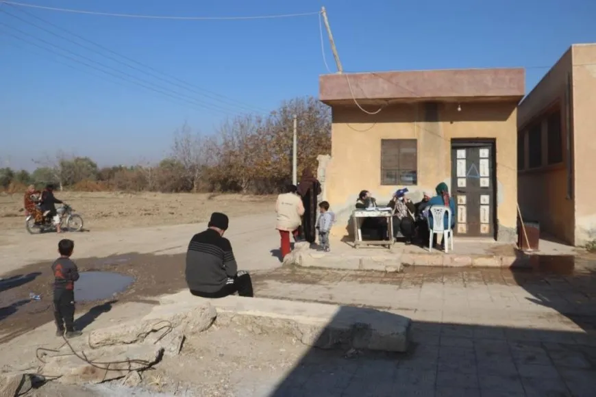 Li Reqayê piştgiriya koçberan dewam dike