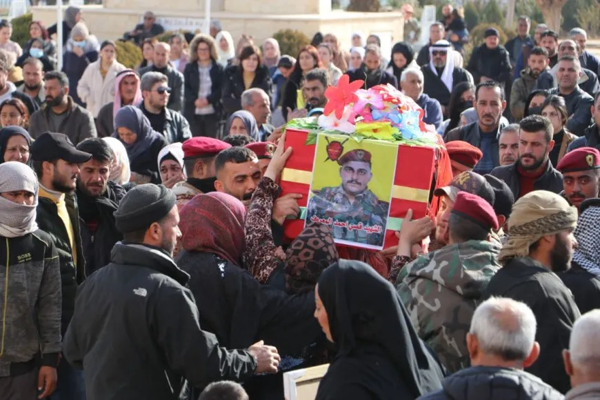 4 şehîd bi girseyî hatin oxirkirin