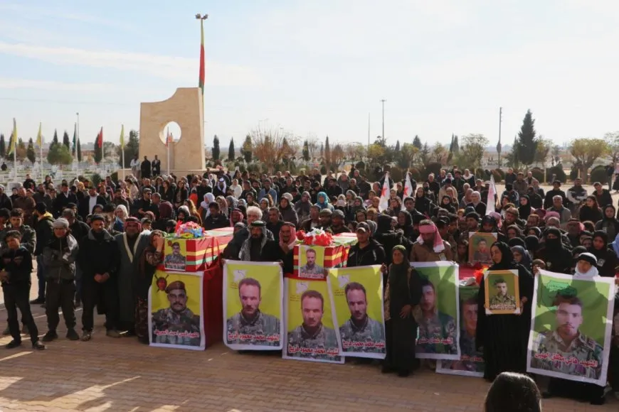 4 şehîd bi girseyî hatin oxirkirin