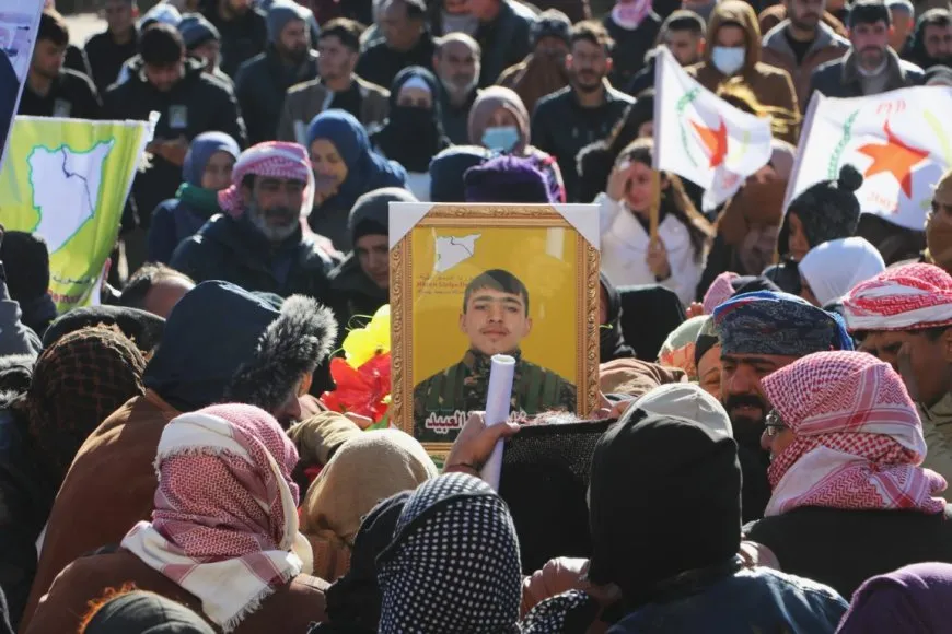 Gelê Hesekê 5 pakrewanên xwe oxir kirin