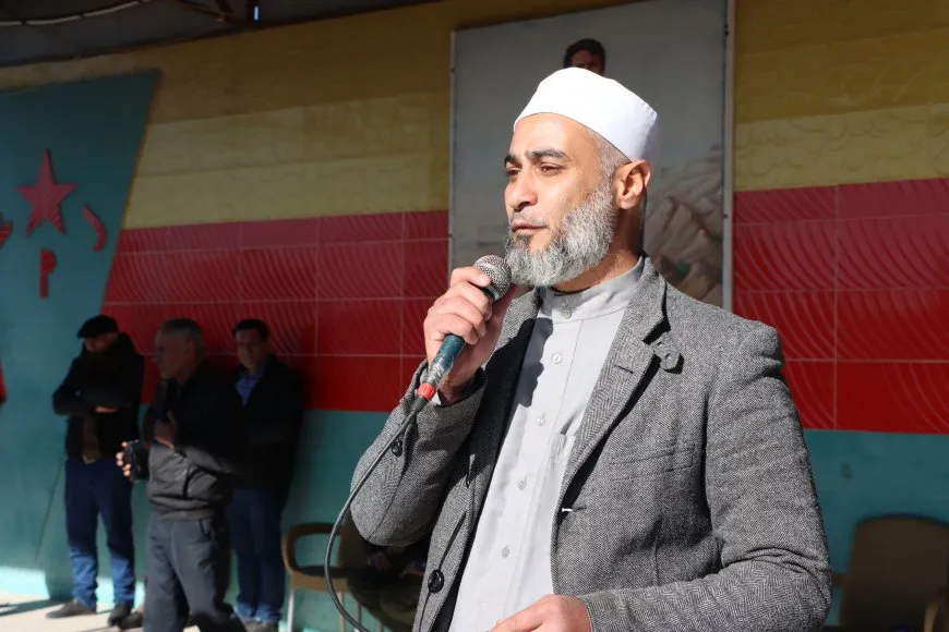 Bi hezaran kes beşdarî merasîma 5 şehîdan bûn 