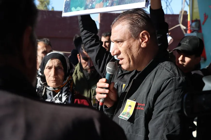 Bi hezaran kes beşdarî merasîma 5 şehîdan bûn 