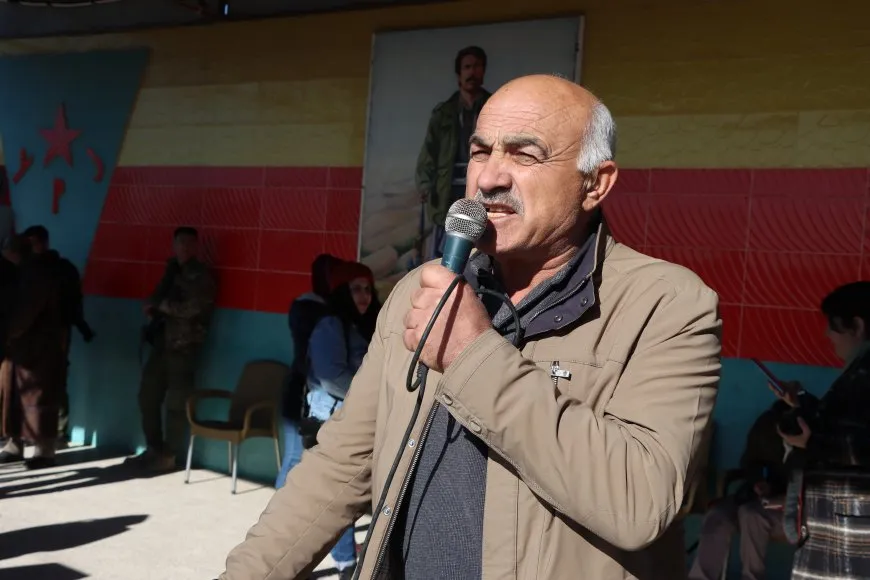 Bi hezaran kes beşdarî merasîma 5 şehîdan bûn 