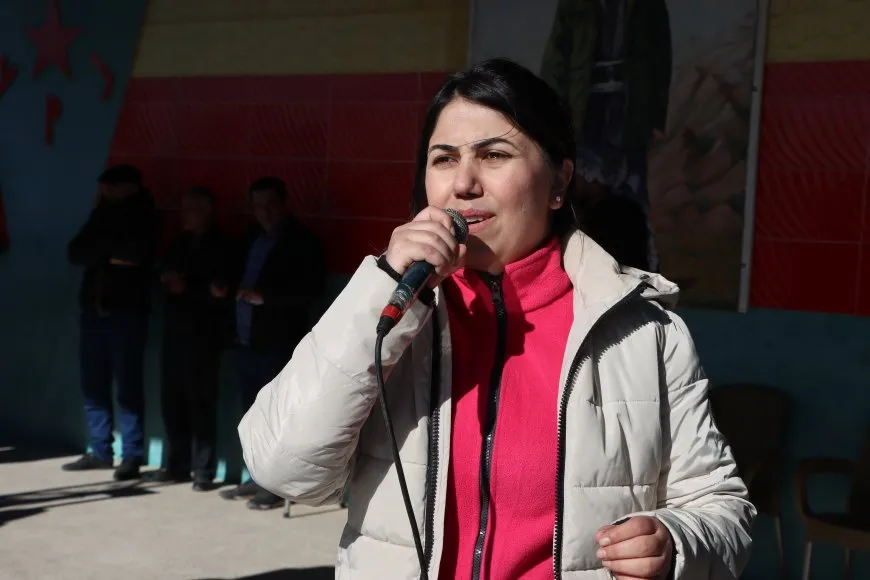 Bi hezaran kes beşdarî merasîma 5 şehîdan bûn 