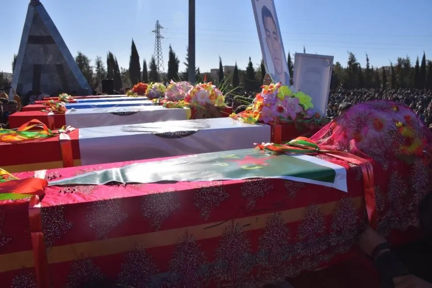 6 şehîd li Kobanê bi merasîmeke biheybet hatin oxirkirin
