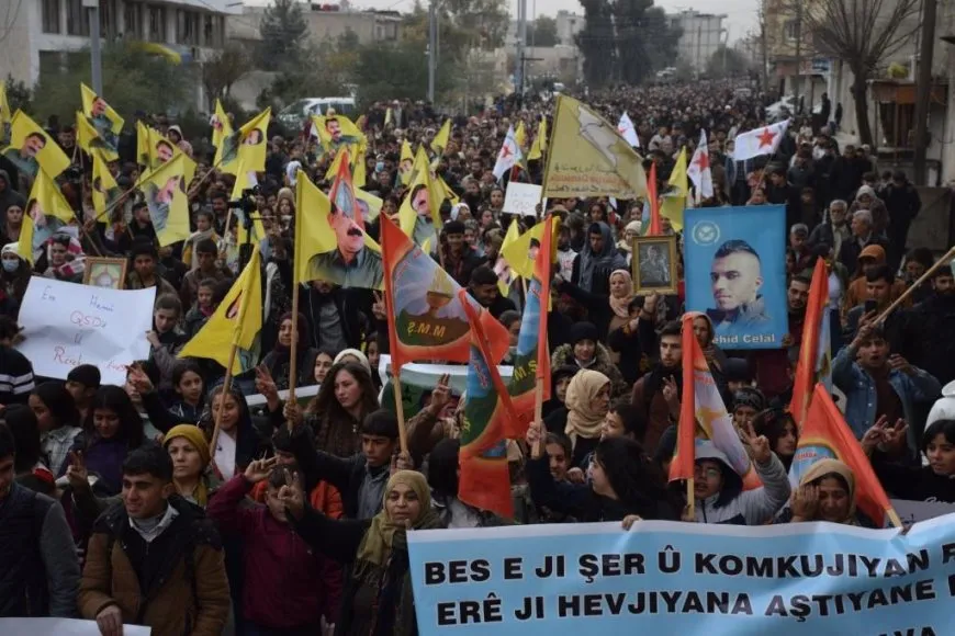Bi deh hezaran Kobanî dijî dagirkeriyê dimeşin