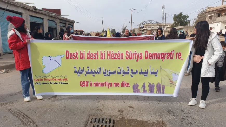 Li Çilaxayê meşa ji bo piştgiriya QSD’ê
