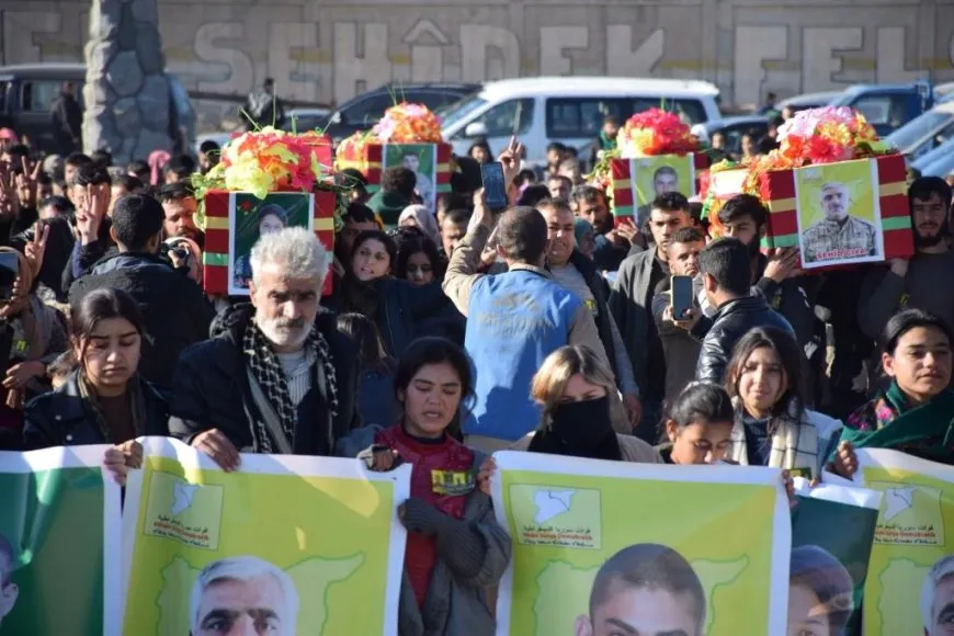 Li Kobanê 4 şehîd hatin oxirkirin