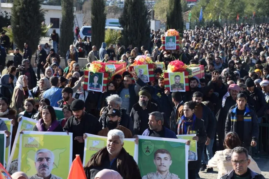 Li Kobanê 4 şehîd hatin oxirkirin