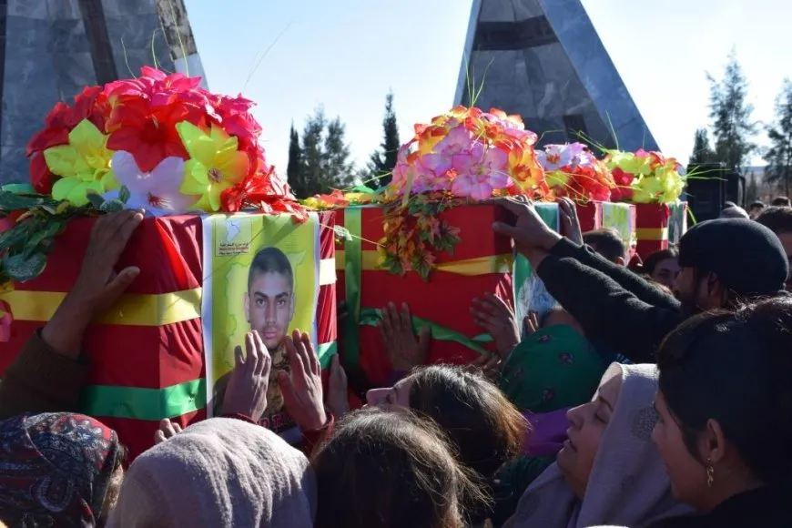 Li Kobanê 4 şehîd hatin oxirkirin