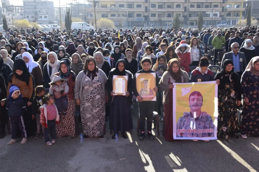 Li Dêrikê merasîma sersaxiyê ya 3 şehîdan