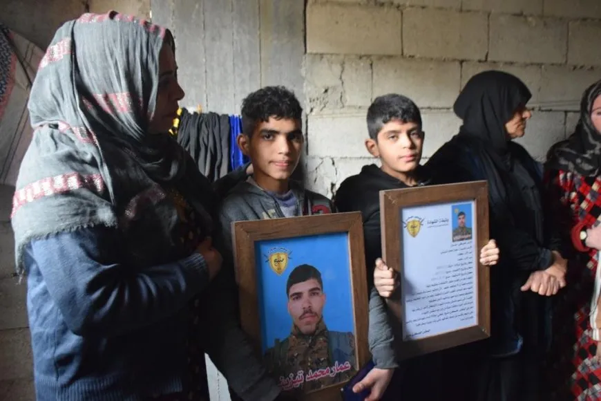 Şêniyên Reqayê sersaxî da malbatên 7 şehîdan