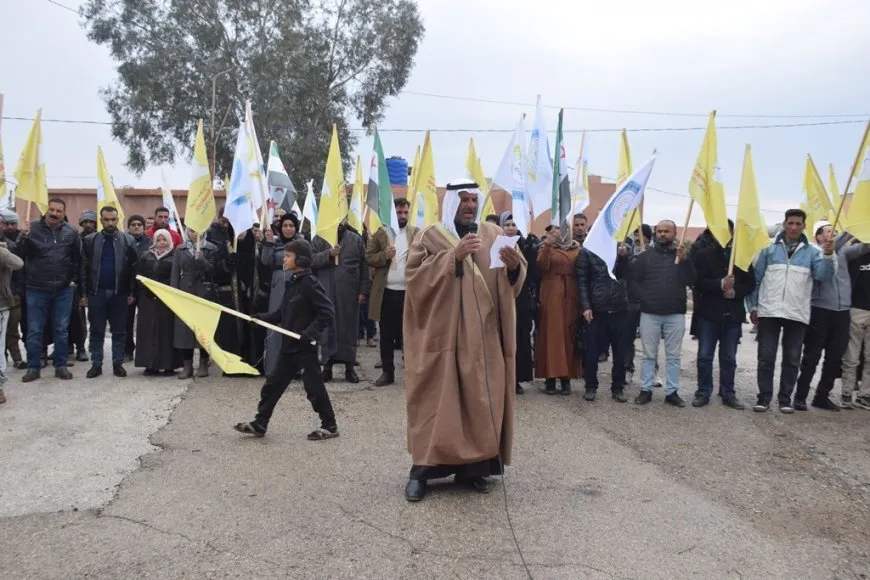 Xelkê Şedadê li dijî êrişan piştgiriya xwe ji QSDˋê re nîşan da