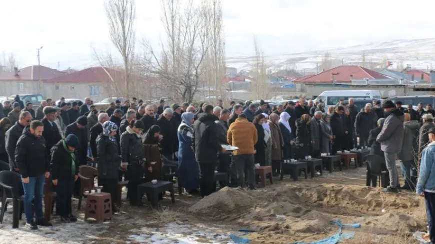 Serdanên girseyî ên şîna rojnamevan Nazim Daştan didomin