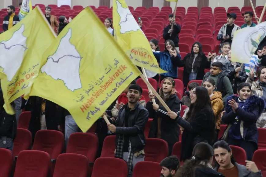 Xwendekaran piştgiriya QSD`ê kir