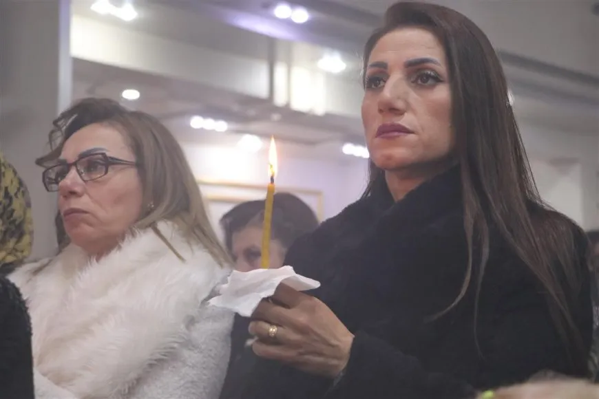 Xiristiyanên Hesekê rojbûna Îsa Mesîh pîroz kirin