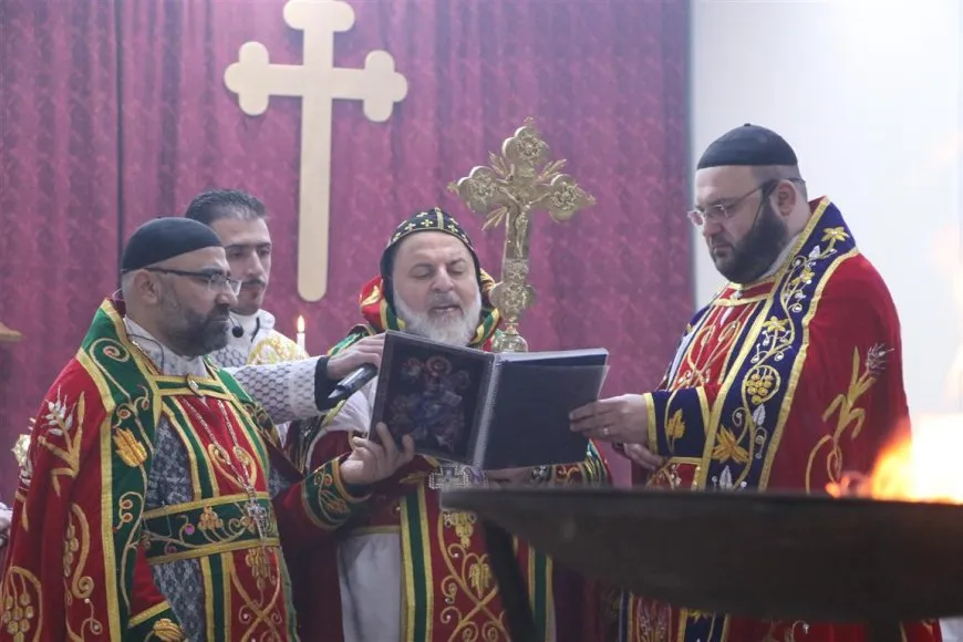 Xiristiyanên Hesekê rojbûna Îsa Mesîh pîroz kirin