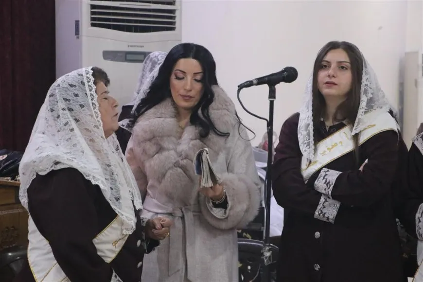 Xiristiyanên Hesekê rojbûna Îsa Mesîh pîroz kirin