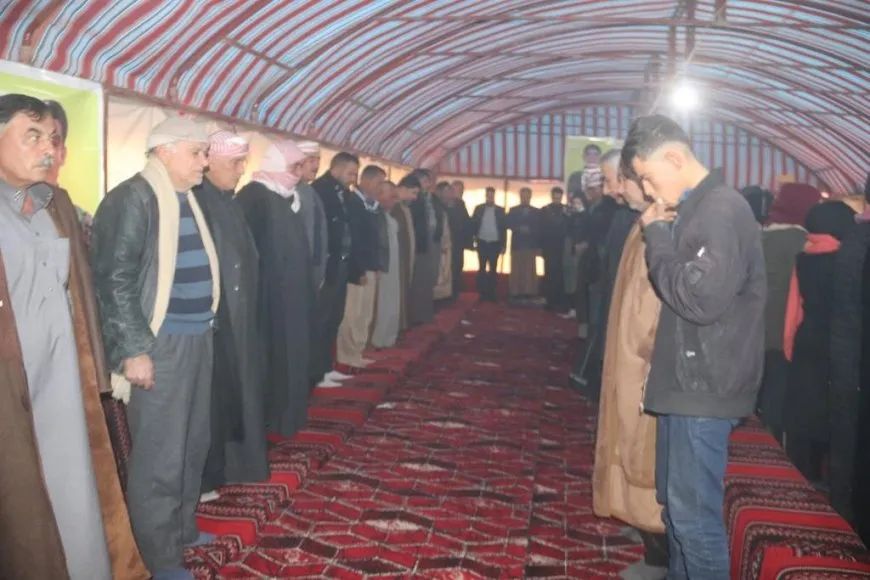 Xelkê Reqayê ji bo malbatên 2 şehîdan sersaxî xwest