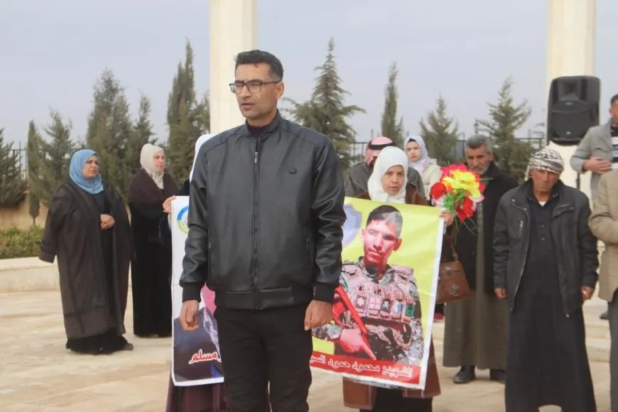 Di merasîma oxirkirinê de şêniyên Reqayê soza têkbirina dagirkeriyê dan