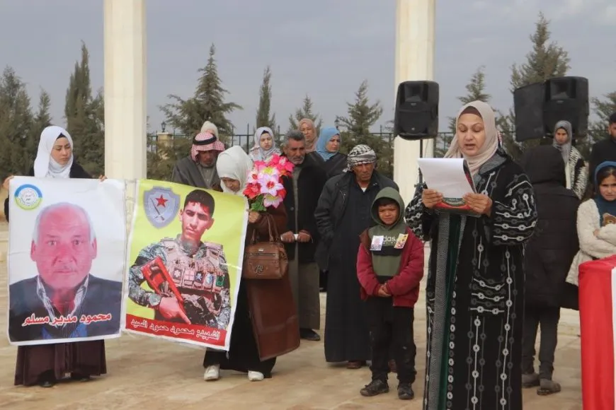 Di merasîma oxirkirinê de şêniyên Reqayê soza têkbirina dagirkeriyê dan
