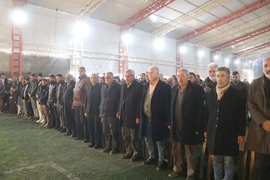 Şêx Murşîd El Xeznewî bi xelkê Amûdê re civiya