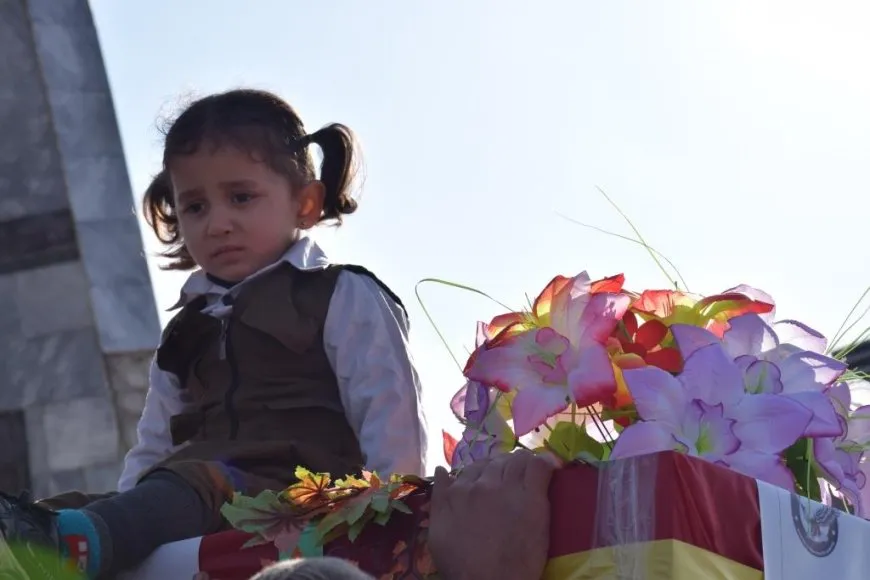 Cangoriyên azadiyê bi tilîliyên serkeftinê hatin oxirkirin