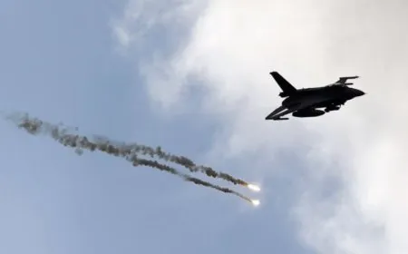 Artêşa Iraqê veşartgeheke çeteyên DAIŞ'ê bombebaran kir