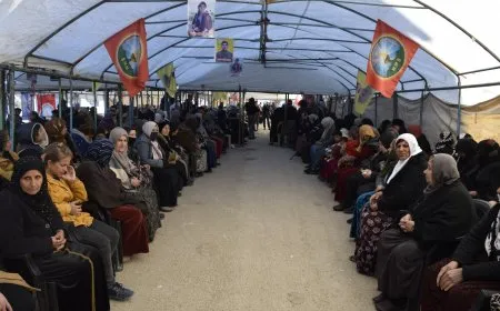 Li Qamişloyê ji bo 6 şehîdan konê sersaxiyê hat vedan