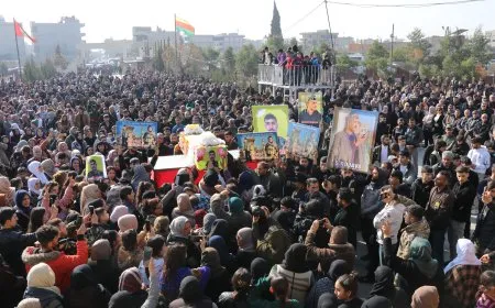 ’Em ê tola şehîdan li erdê nehêlin, em ê li ser şopa wan bin’
