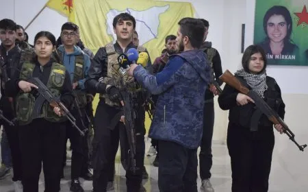 Li Qamişloyê ciwanan tabûreke din ava kir