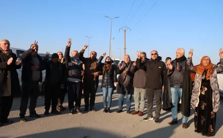 Bi sedan kesên din ber bi Bendava Tişrînê ve bi rê ketin