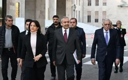 Şandeya Îmraliyê dê sibe serî li Wezareta Dadê bide