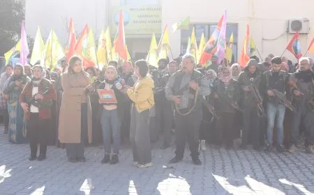 Malbatên şehîdan piştgirî da QSD’ê