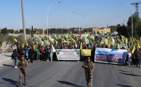 Koçberên kantona Efrîn û Şehba: Rêya vegerê berxwedan e