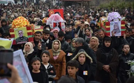 Di merasîma oxirkirina 3 şahîdan de de soza şopandina xeta şehîdan hat dayîn